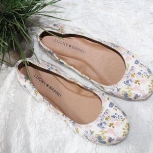 •LUCKY BRAND• NWT Emmie Floral Flats